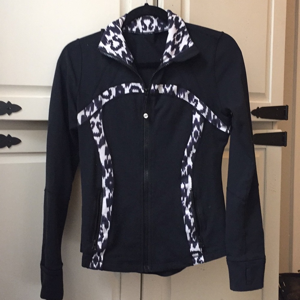 Lululemon define jacket black animal print detail